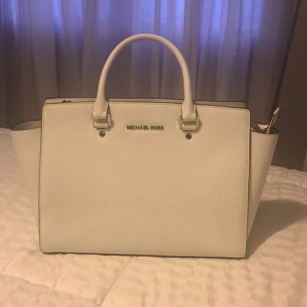 Michael Khors Handbag